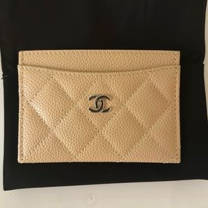 Chanel card holder tan ***NEW***
